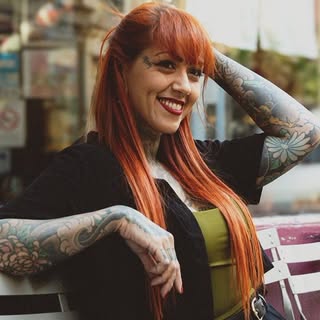 @moniqueperes